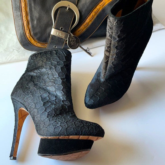 L.A.M.B Gwen Stefani Black fur High heel Boots - Picture 8 of 15